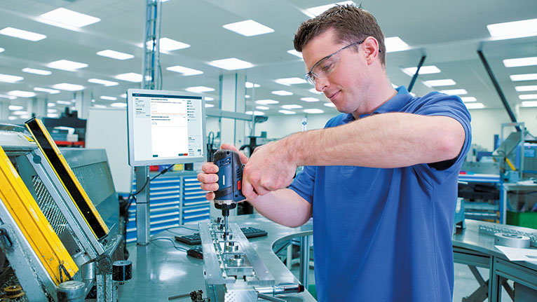 Werkerassistenzsystem oder Connected Worker Platform